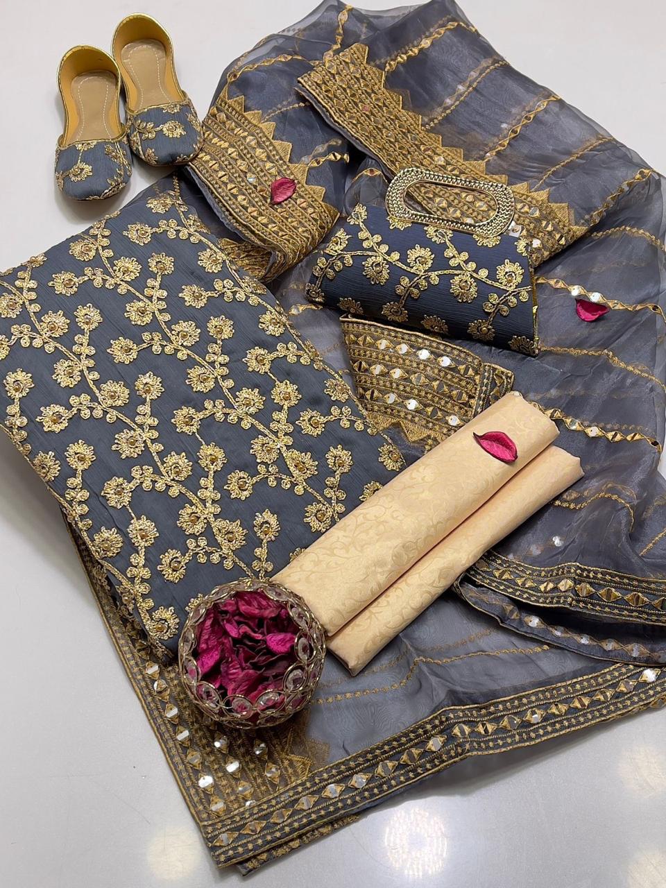 5 PC Embroidered Suit (Khussa & Clutch Free)